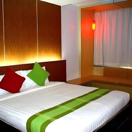 V-One Hotel Korat Nakhon Ratchasima Ngoại thất bức ảnh